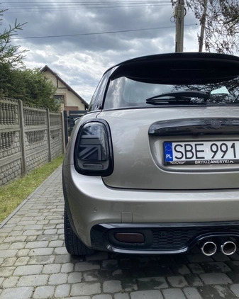 MINI Cooper S cena 88000 przebieg: 107000, rok produkcji 2019 z Kościerzyna małe 631